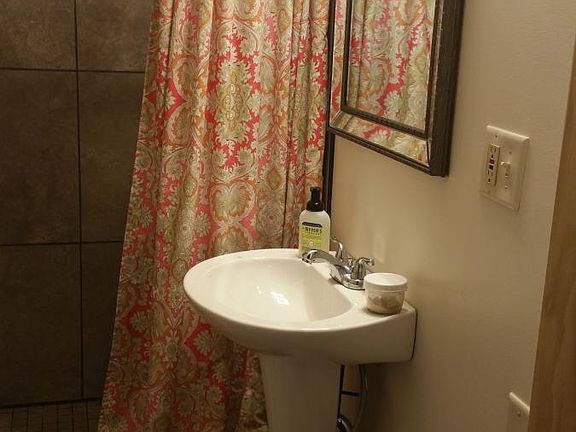 5th image of 1302 Wealthy St SE #1