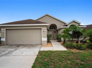 655 Oxford Dr, Davenport, FL 33897