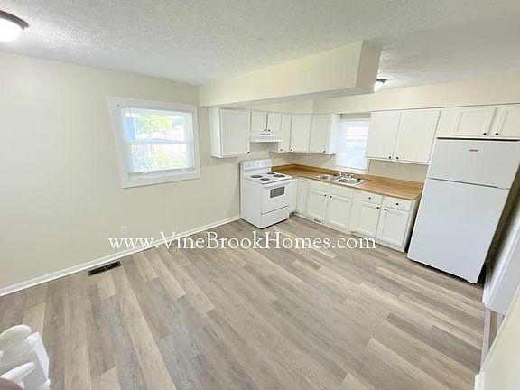 5th image of 2311 N Lesley Ave