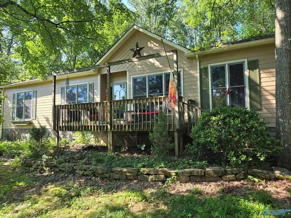 600 Lewis Mountain Rd, New Market, AL 35761