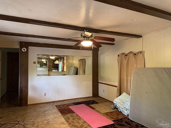 4th image of 4413 Basswood St