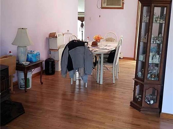 2nd image of 294 Brookville Ave