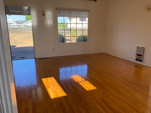 1919 Suncrest Blvd, El Cajon, CA 92021