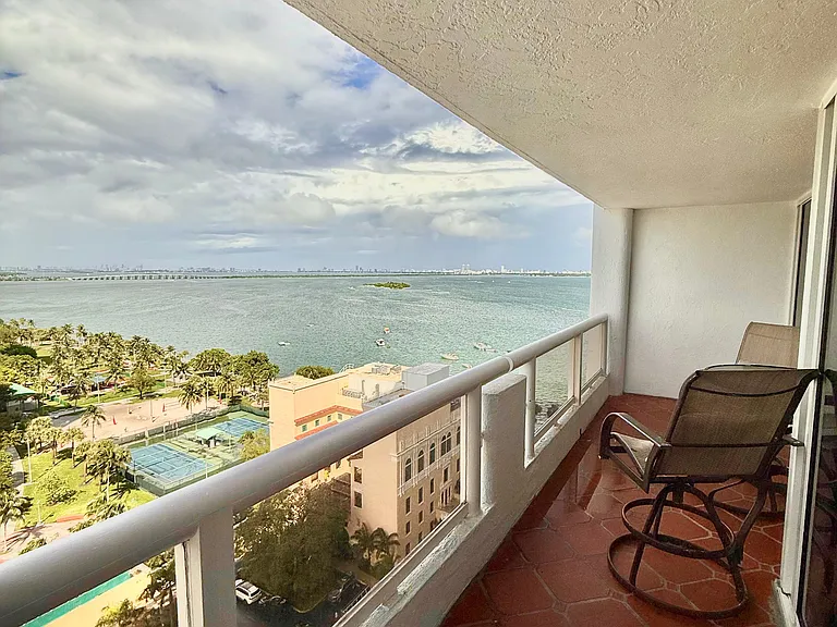 1717 N Bayshore Dr #1948 — Photo 3