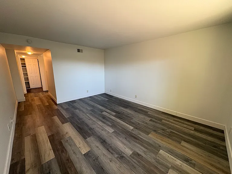 848 Erickson Ln — Photo 17