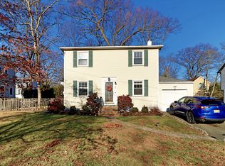 34 Midway Dr, Livingston, NJ 07039