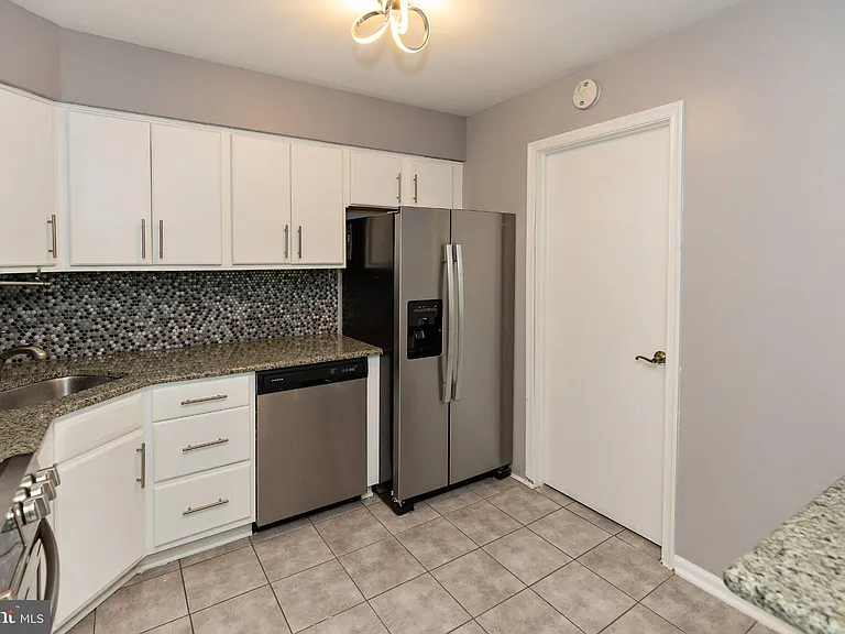 10 Sumac Ct #B — Photo 16