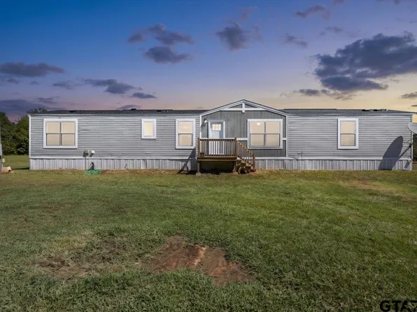 395 Royal Dr N, Bullard, TX 75757