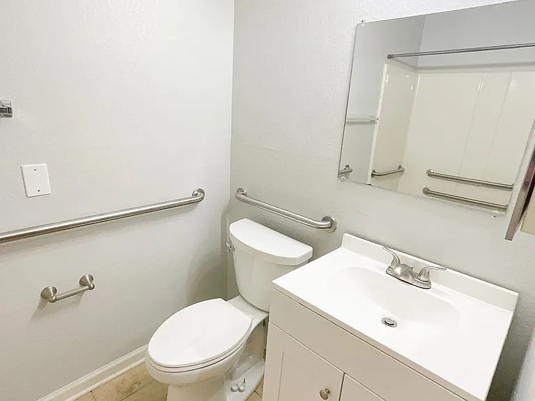 Blue Ridge Village Apartments — Photo 14