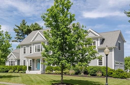 3rd image of 23 Deerfield Ln