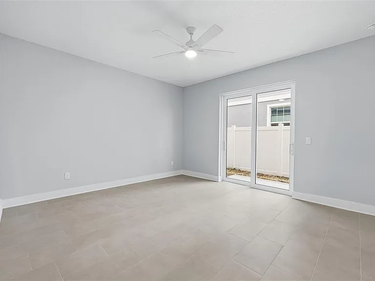 4208 W Carmen St #C — Photo 4