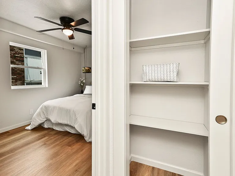 2035 S Florence Ave — Photo 108