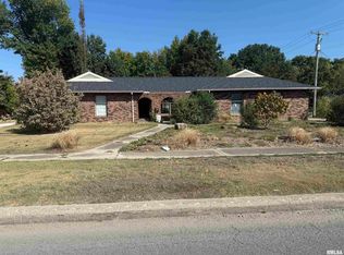 808 S Victor St, Christopher, IL 62822