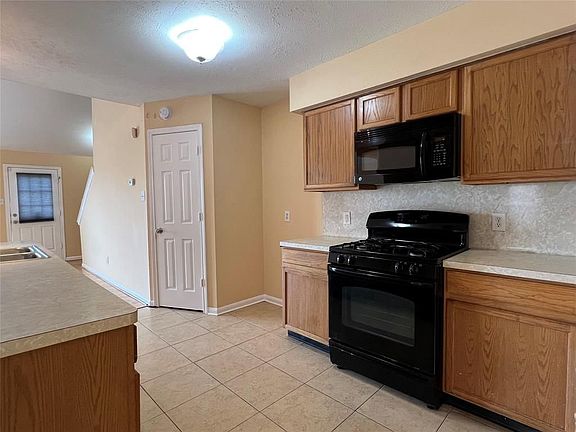 5th image of 6546 Garden Trail Ct