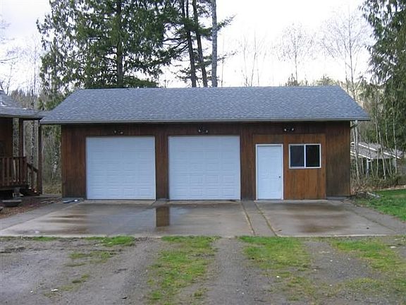 Large Office/Garage