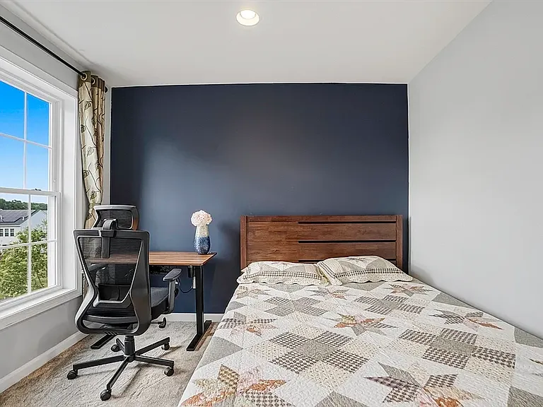 69 Spruce St — Photo 12