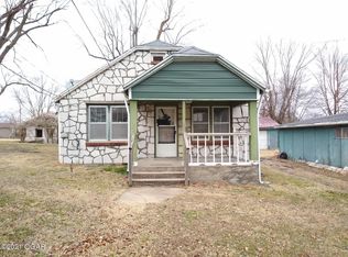 163 E Blow St, Granby, MO 64844