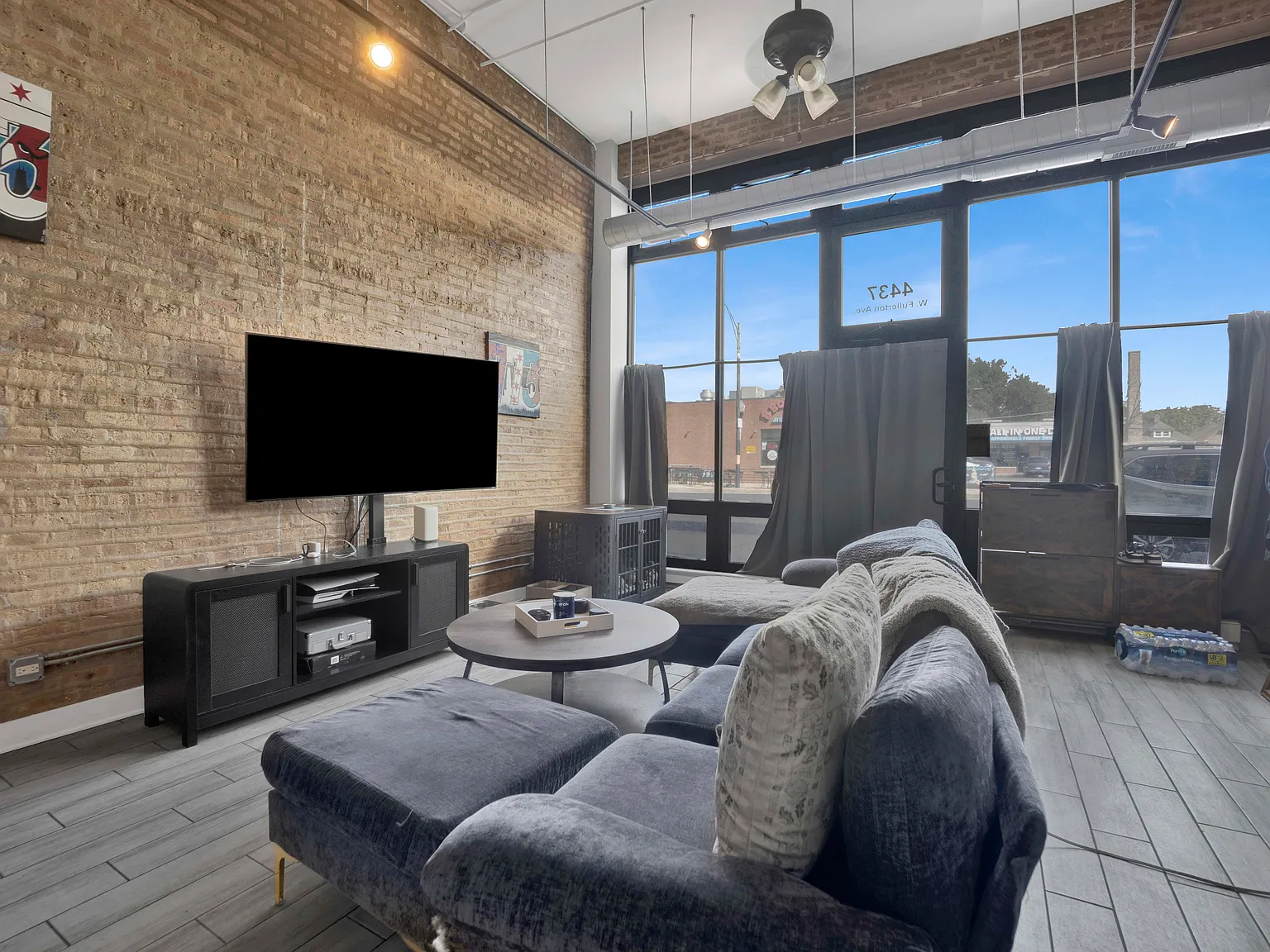 2 bed, $2,200 — Photo 4