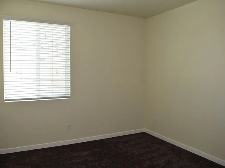 3280 Chickadee Ct — Photo 10