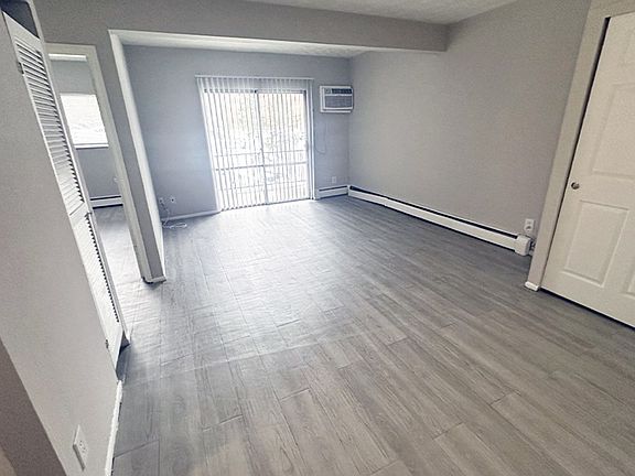 5th image of 714 Clifton Colony Dr #720-30