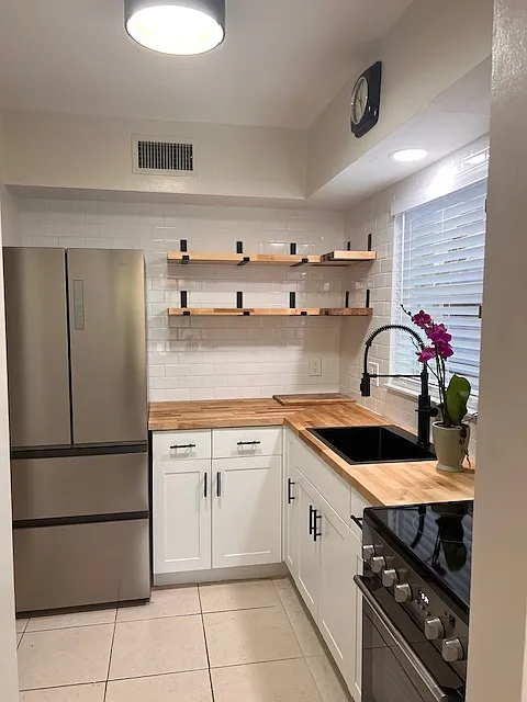 Kitchen with new appliances.