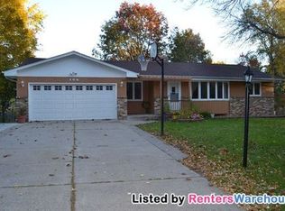 108 Valley High Rd, Burnsville, MN 55337