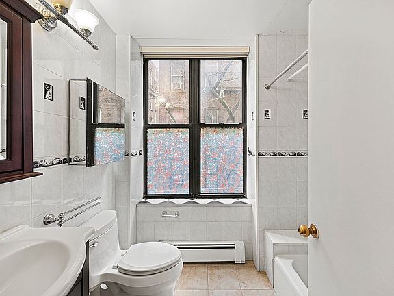 4th image of 317 W 95th St APT 1D