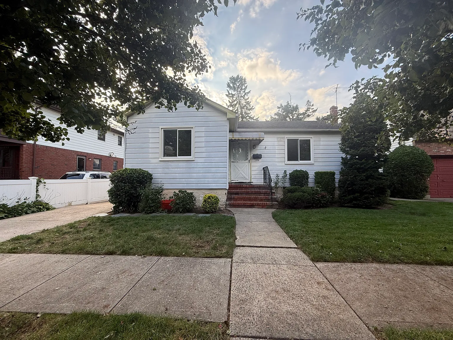 Litchfield Ave, Elmont — Photo 1