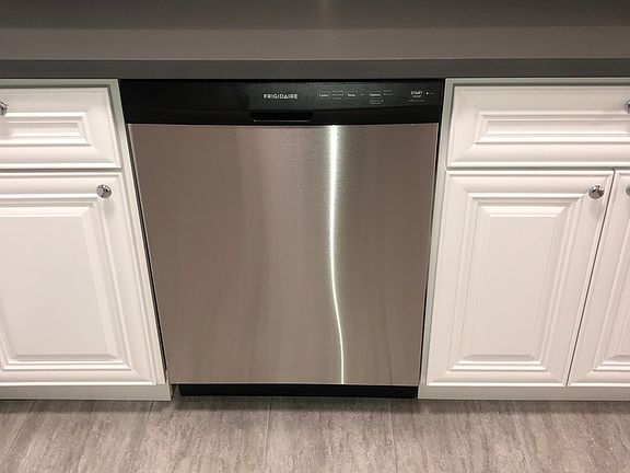 4th image of 1410 Broadway APT 5