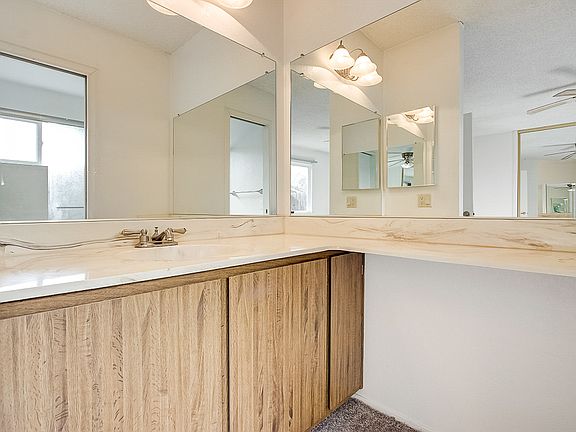 3rd image of 4332 Malay Dr