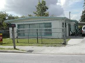 2nd image of 735 Bernard Ave
