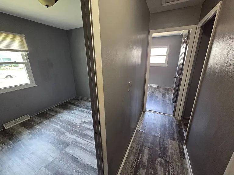 2401 Eastlawn St — Photo 19