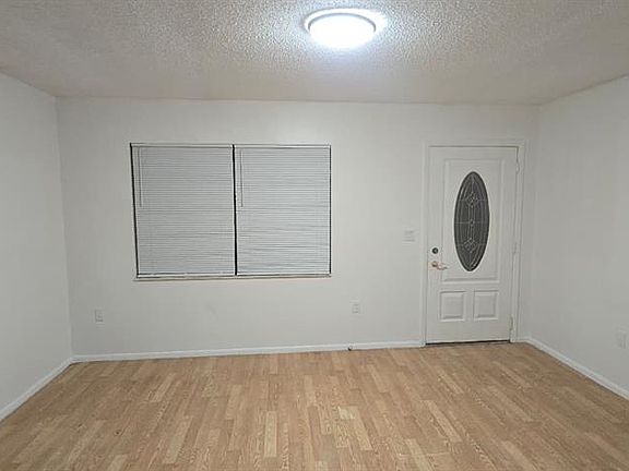 3rd image of 664 Cypress Rd