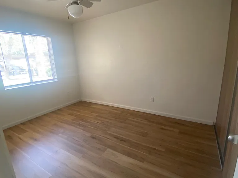 32 W Loma Vista Dr #104 — Photo 6