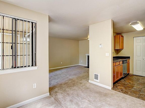 4th image of 3024 118th Ave SE APT D203