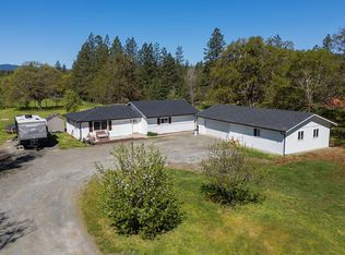 9935 Monument Dr, Grants Pass, OR 97526