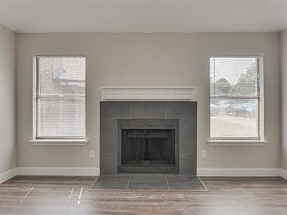 4th image of 2024 Wesley Dr