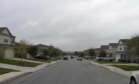 2nd image of 10334 Oakwood Crst