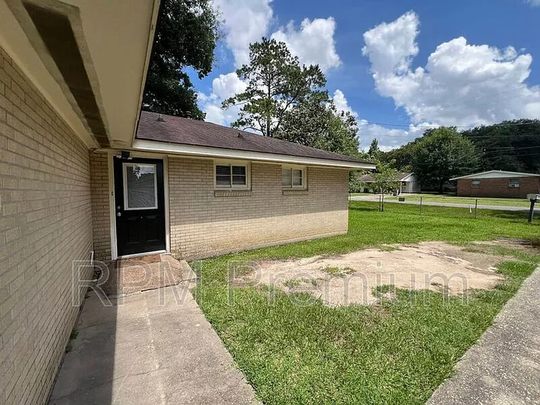 3337 Coolidge St — Photo 4