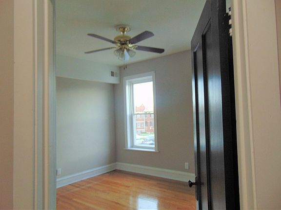 5th image of 720 N Mayfield Ave APT 3