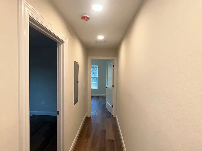 206 W Fox St #A — Photo 11