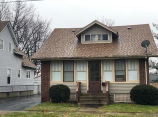 711 Mountain St, Aurora, IL 60505