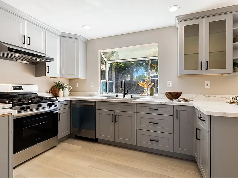 3292 Moreno Ave — Photo 13