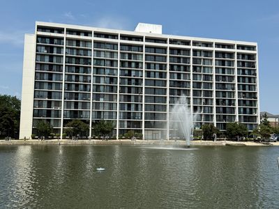 2005 S Finley Rd Unit 1107, Lombard, IL, 60148