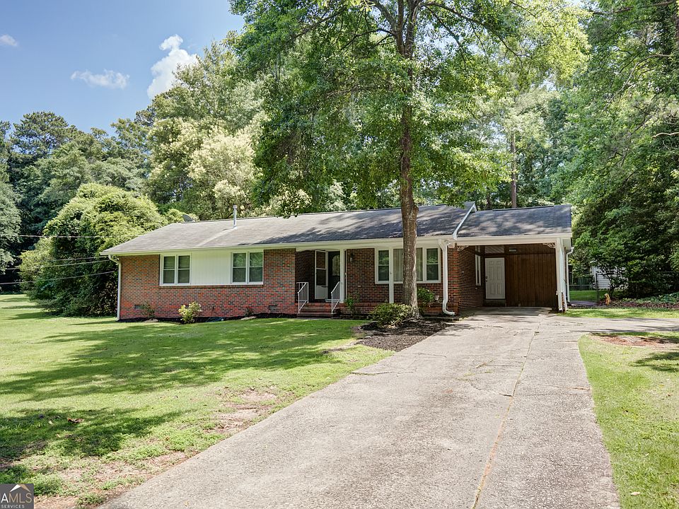 1st image of 300 Kelly Dr
