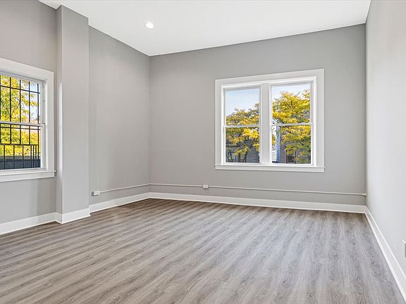 2nd image of 47 Beekman Ave #22