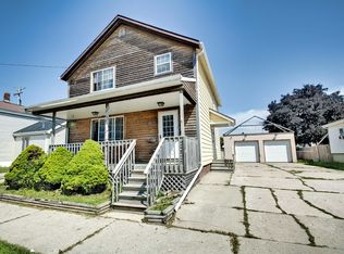 1618 17th St, Two Rivers, WI 54241