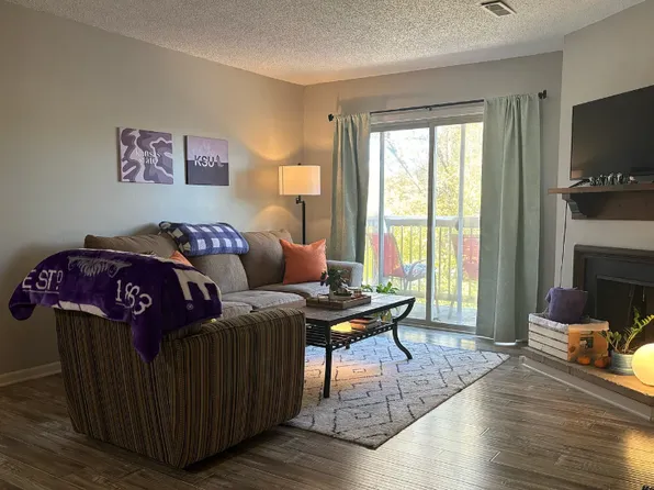 1010 Thurston St, Manhattan, KS 66502