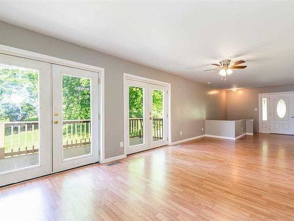 4th image of 51 Southview Dr