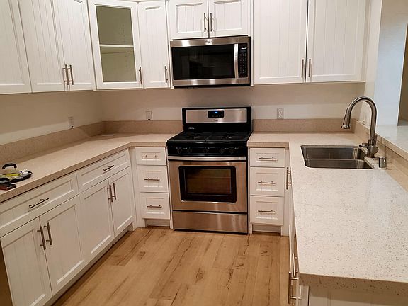 2nd image of 14915 Roscoe Blvd #209
